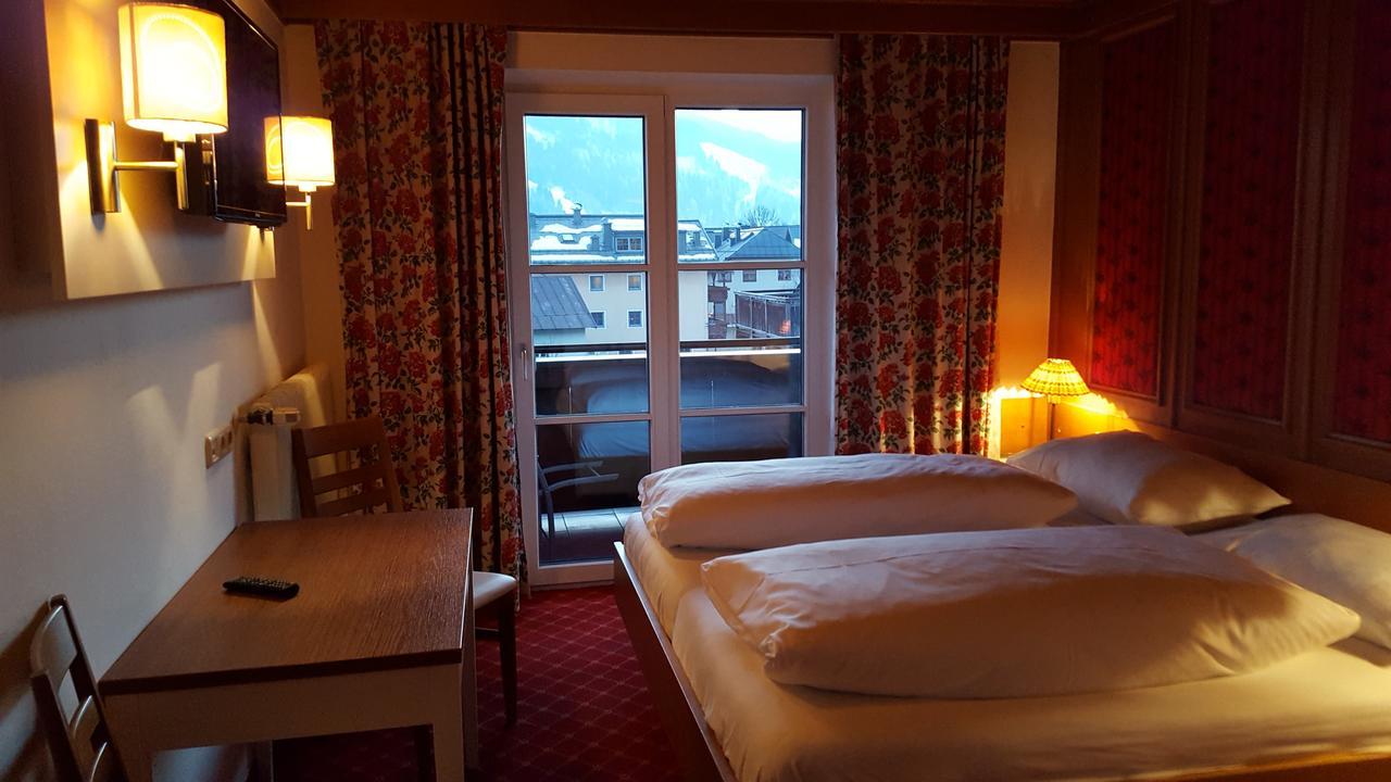 Hotel Lukashansl Hundsdorf  Buitenkant foto